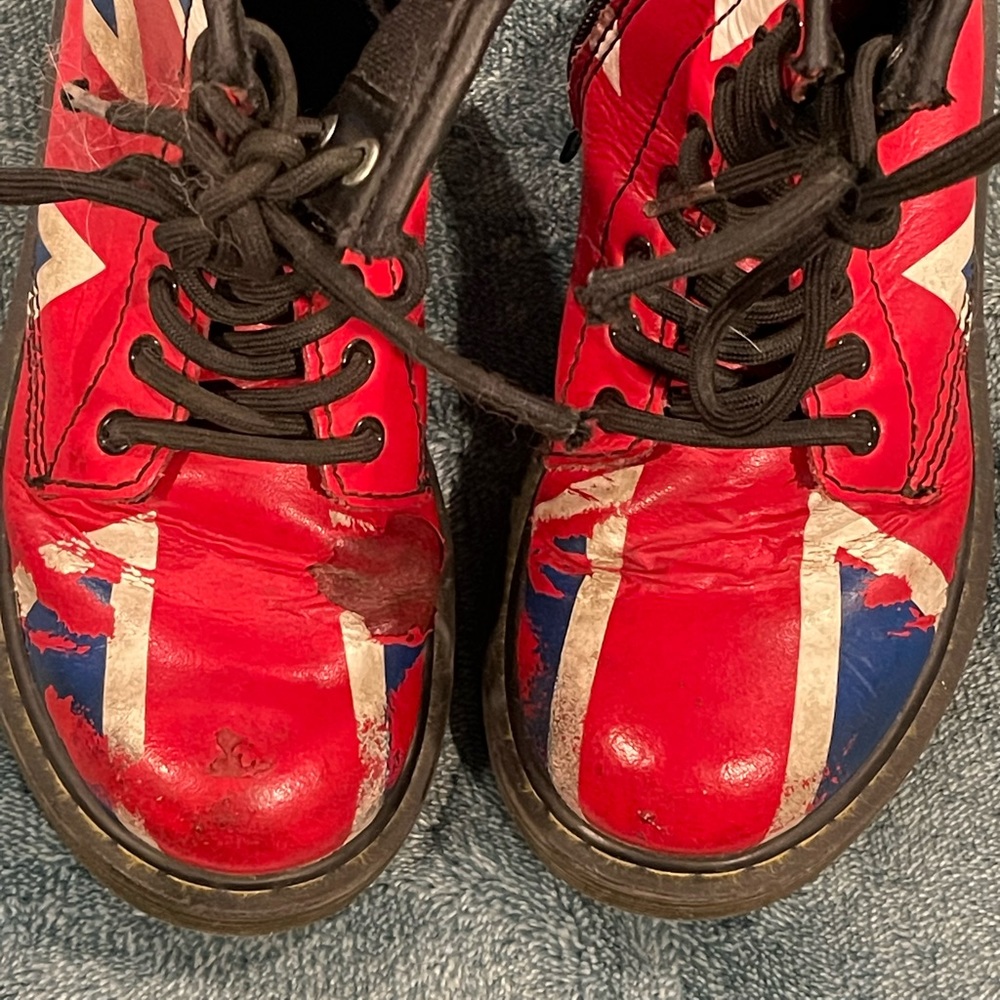 Kids Dr. Martens, Union Jack, size 13.